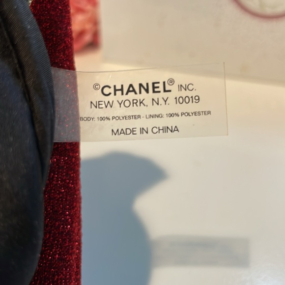 Chanel Beauty Red Cosmetic Zippered Case - New - Picture 4 of 4